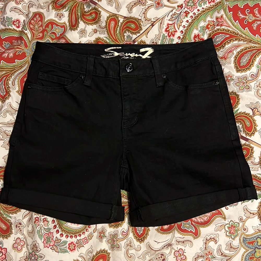 Seven7 Black Cuffed Women’s Denim Shorts